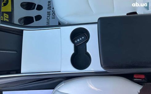Tesla Model Y 2020 - фото 13
