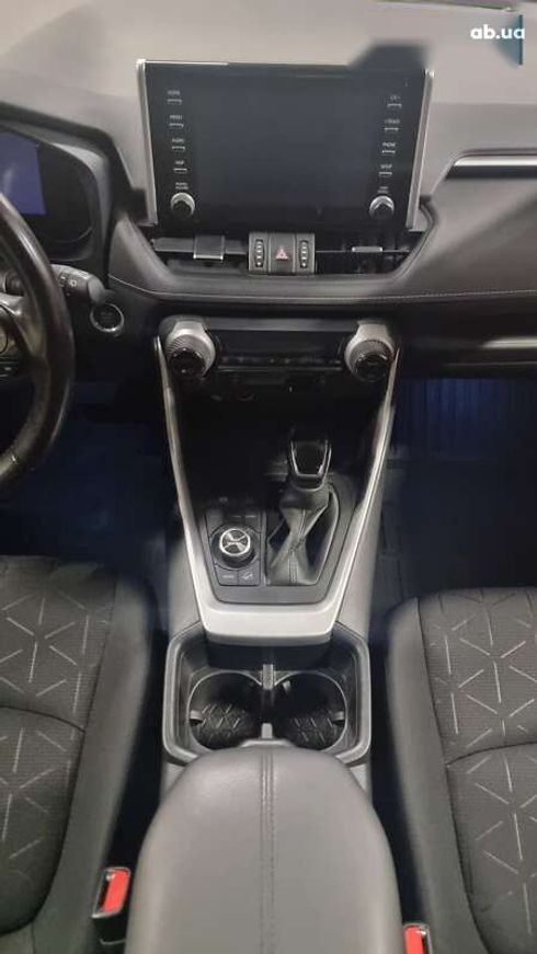 Toyota RAV4 2022 - фото 7
