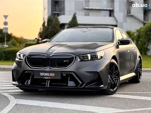BMW M5 2025 - фото 2