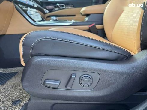 Kia Carnival 2021 - фото 24