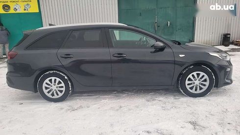 Kia Cee'd 2021 - фото 9