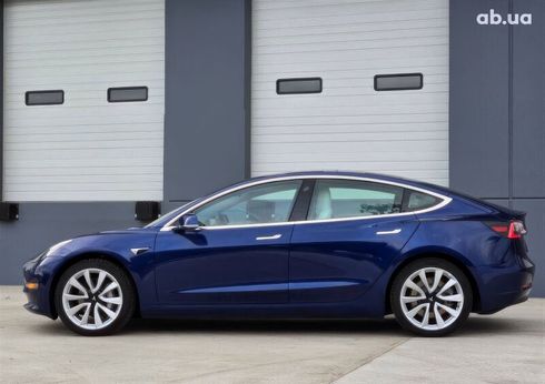 Tesla Model 3 2019 синий - фото 4