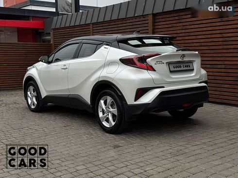 Toyota C-HR 2018 - фото 5