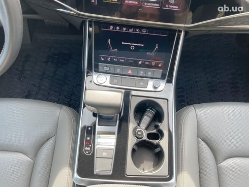 Audi Q8 2019 белый - фото 19