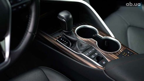 Toyota Camry 2019 - фото 29