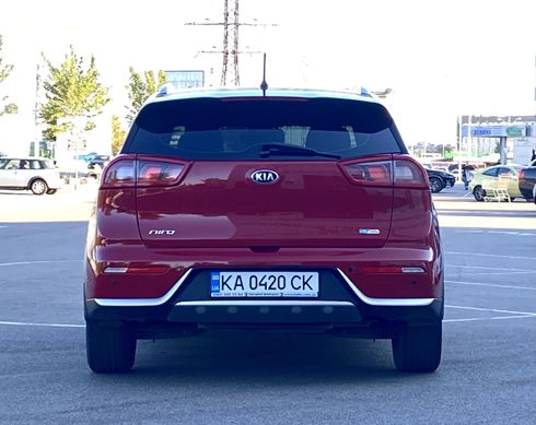 Kia Niro Hybrid 2018 красный - фото 5