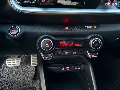 Kia Stonic 2018 - фото 11