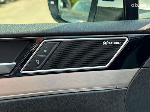Volkswagen Passat 2015 серый - фото 18
