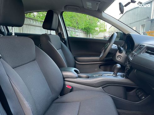 Honda HR-V 2018 черный - фото 22