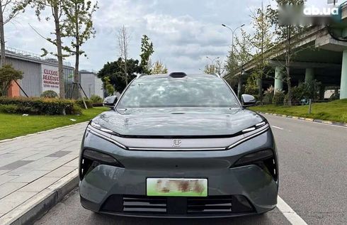 BYD Tang 2025 - фото 3
