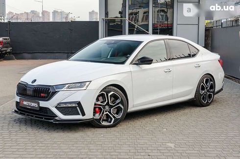 Skoda Octavia 2021 - фото 2