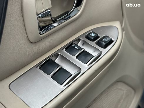 Mitsubishi Pajero Wagon 2009 серый - фото 12