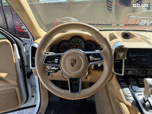 Porsche Cayenne 2016 - фото 23