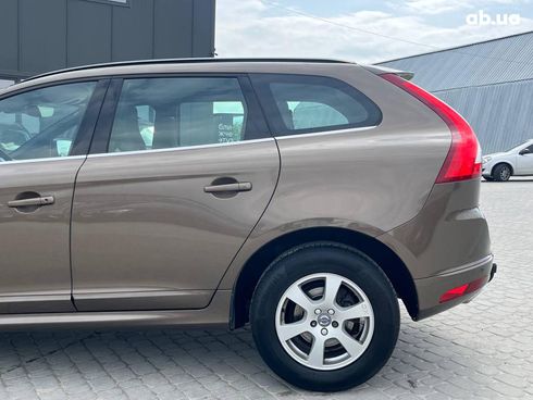 Volvo XC60 2015 коричневый - фото 6