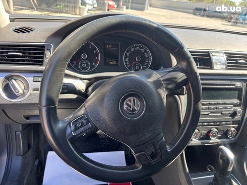 Volkswagen passat b7 2012 серый - фото 22