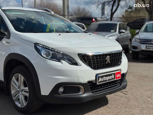 Peugeot 2008 2019 белый - фото 4