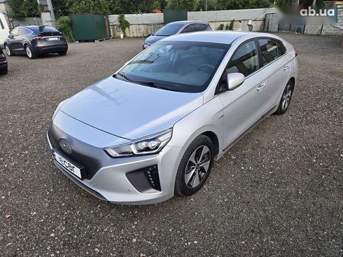 Hyundai Ioniq 2019 - фото 13