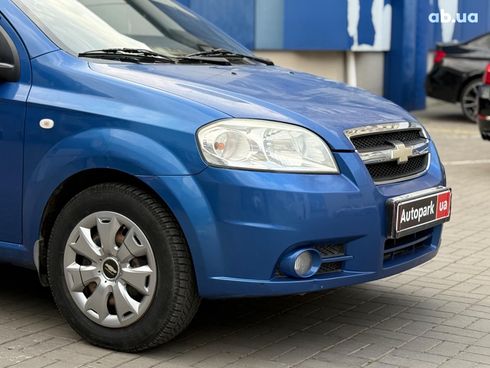 Chevrolet Aveo 2006 синий - фото 4