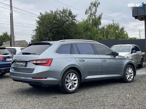 Skoda Superb 2016 - фото 26