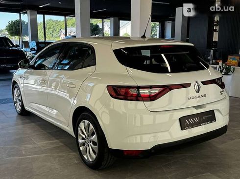 Renault Megane 2017 - фото 13