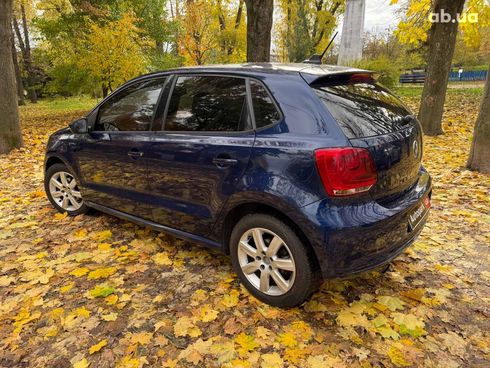 Volkswagen Polo 2013 синий - фото 8