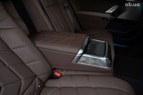BMW 7 серия 2023 - фото 30