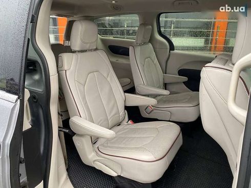 Chrysler Pacifica 2016 - фото 21
