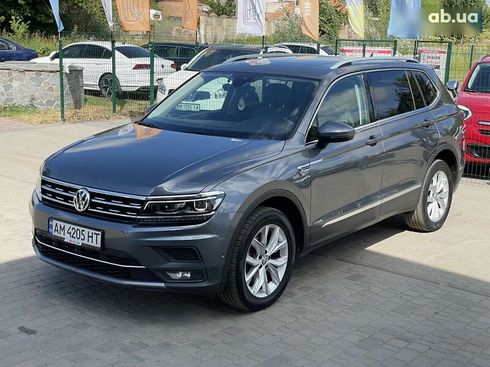 Volkswagen Tiguan 2018 - фото 2
