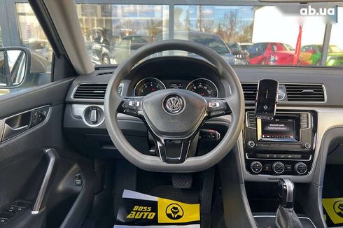 Volkswagen Passat 2015 - фото 18