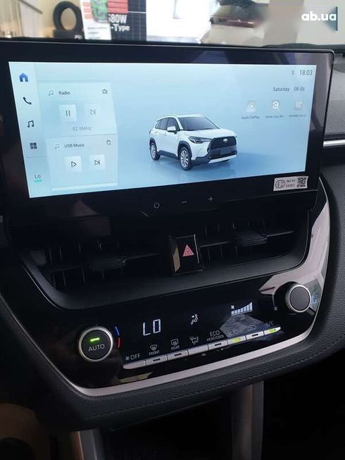 Toyota Corolla Cross 2024 - фото 13