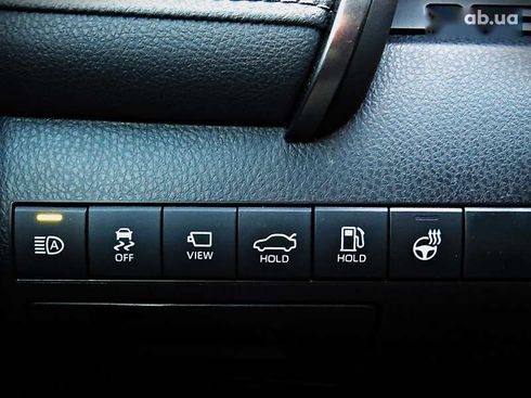 Toyota Camry 2021 - фото 12
