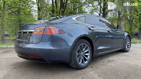Tesla Model S 2019 - фото 11