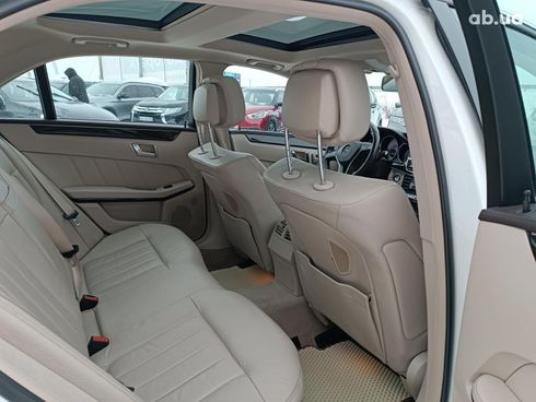 Mercedes-Benz E-Класс 2014 белый - фото 43
