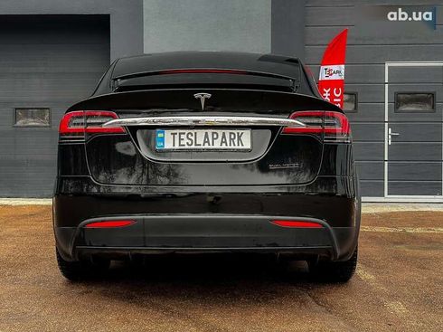 Tesla Model X 2019 - фото 8