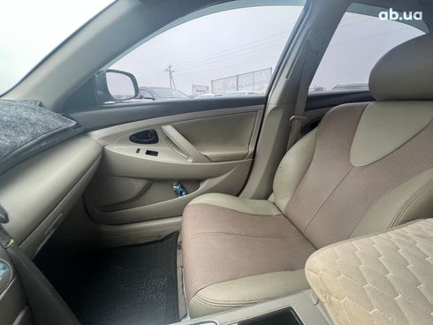 Toyota Camry 2008 серый - фото 20
