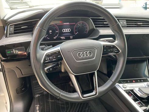 Audi E-Tron 2022 - фото 16