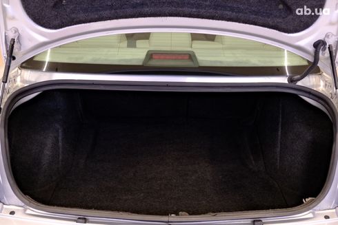 Chrysler 300C 2006 серый - фото 9