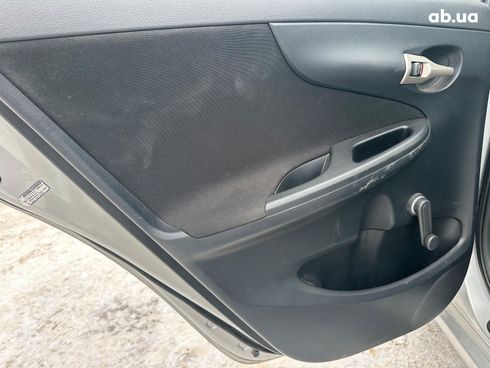 Toyota Corolla 2009 серый - фото 22