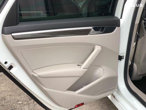 Volkswagen Passat 2018 белый - фото 18