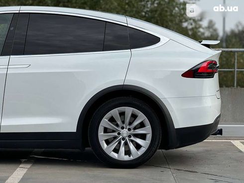 Tesla Model X 2017 - фото 26