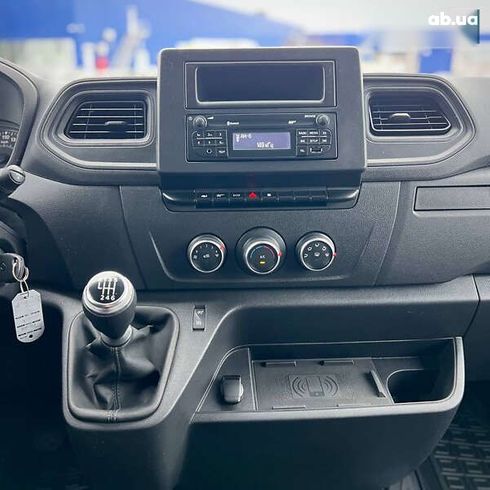 Renault Master 2021 - фото 28