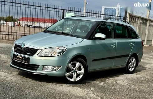 Skoda Fabia 2011 - фото 5