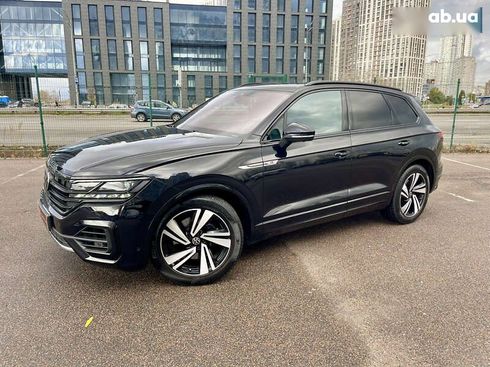 Volkswagen Touareg 2020 - фото 23