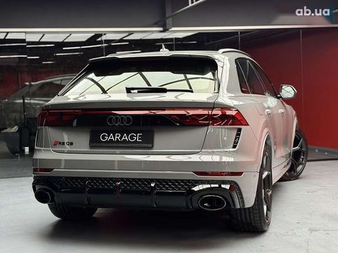 Audi RS Q8 2025 - фото 21