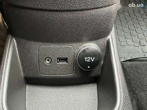 Ford Fiesta 2015 - фото 18