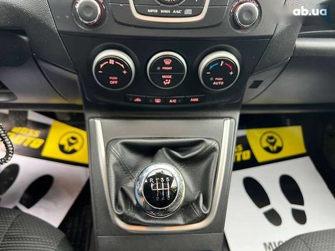 Mazda 5 2012 - фото 15