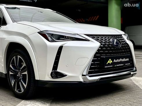 Lexus UX 2021 - фото 11
