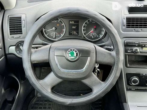 Skoda Octavia 2010 - фото 29