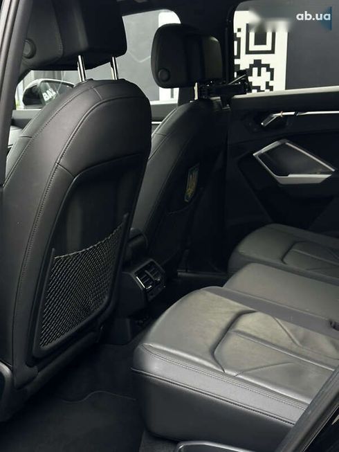 Audi Q3 2019 - фото 16