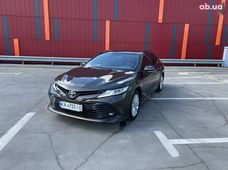 Продаж вживаних Toyota Camry 2019 року в Києві - купити на Автобазарі